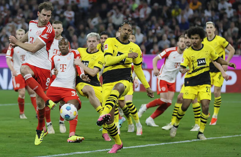 Kết quả trận đấu Borussia Dortmund thắng 2 - 0 trước Bayern Munich mà không ảnh hưởng từ quyết định của trọng tài